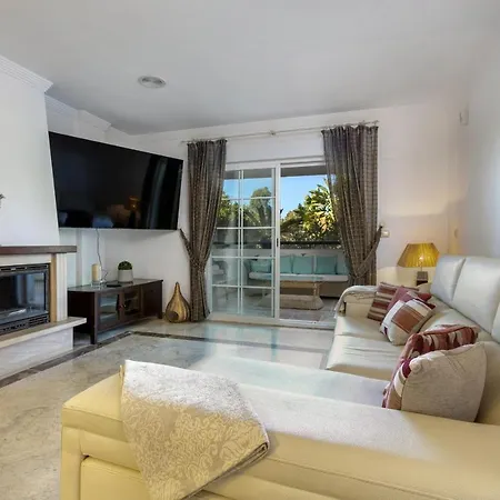 Apartment Balcon De Puente Romano *